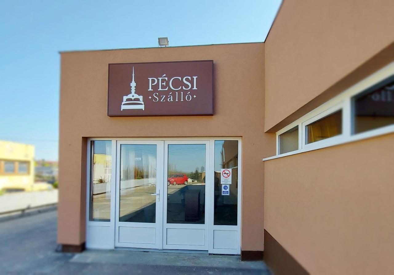 Pécsi Szálló Esterno foto
