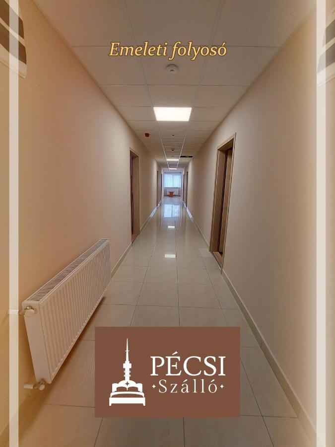 Pécsi Szálló Esterno foto